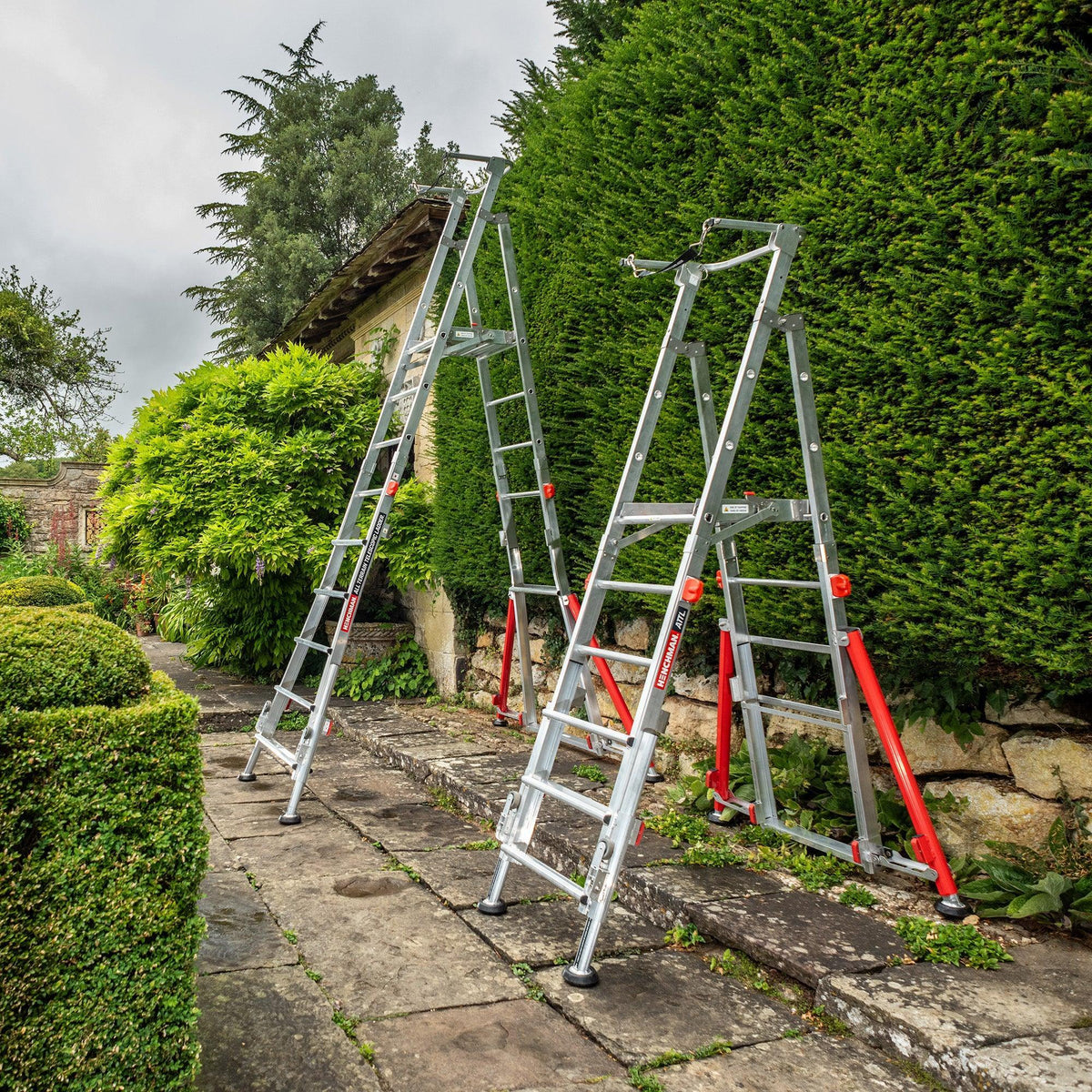 Normal Ladder NEW All Terrain Telescopic Platform – Henchman Ladders Australia