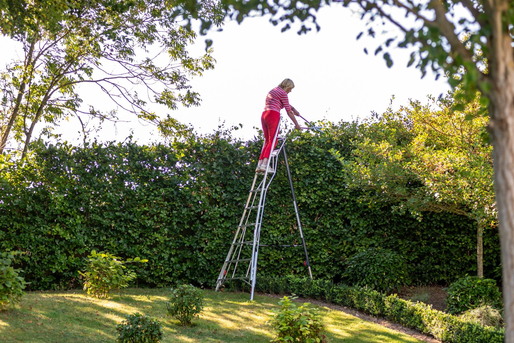 Normal Ladder New Fully Adjustable Tripod Ladder – Henchman Ladders Australia